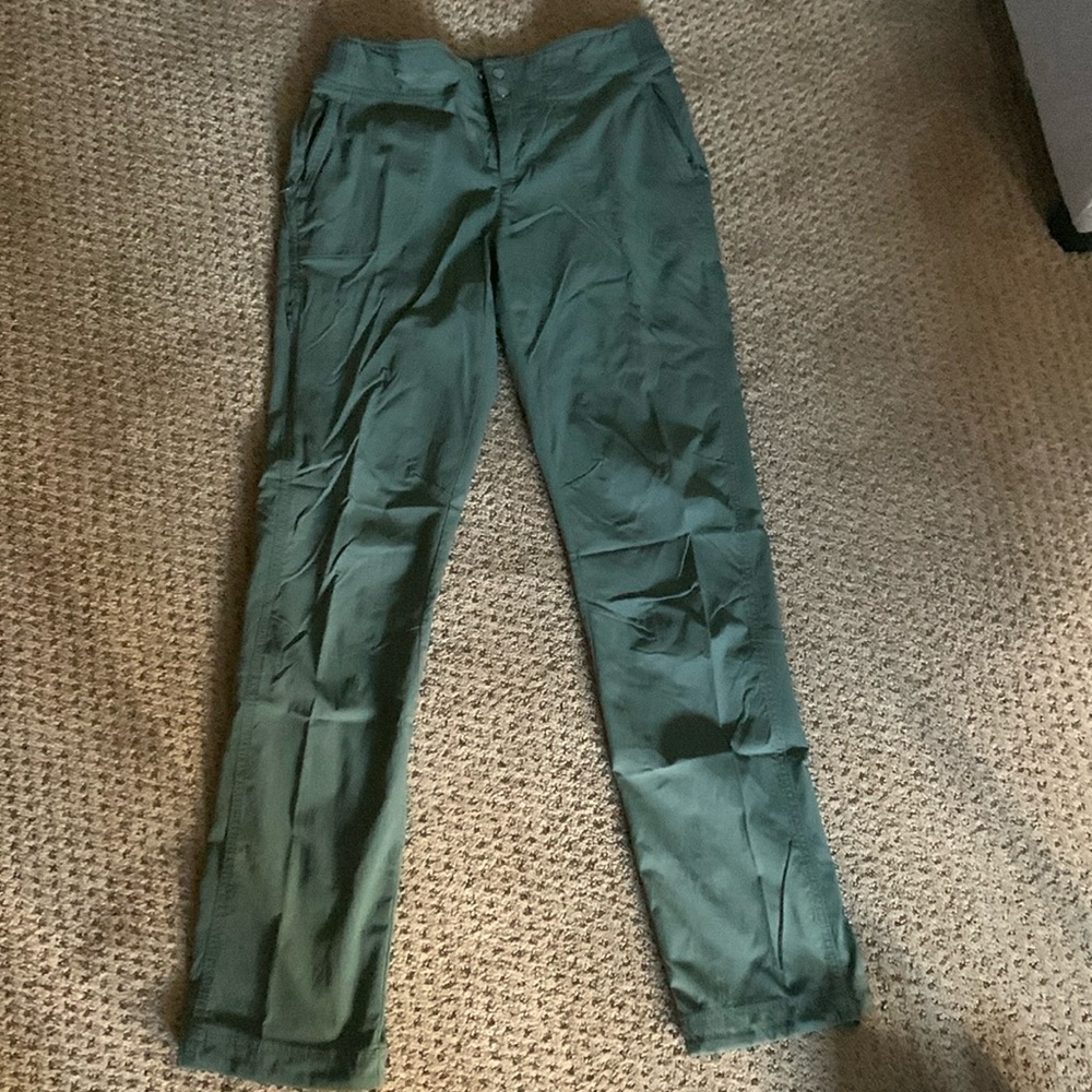 Athleta pants, size 2 in olive green